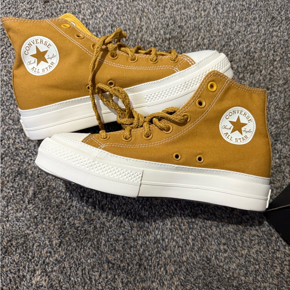 Burnt Honey/Thrift Shop Yellow Converse W9/M7 (Like New)